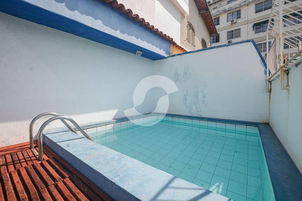  - Cobertura Triplex com 3 dormitórios à venda, 175 m² por R$ 749.000 - Santa Rosa - Niterói/RJ
