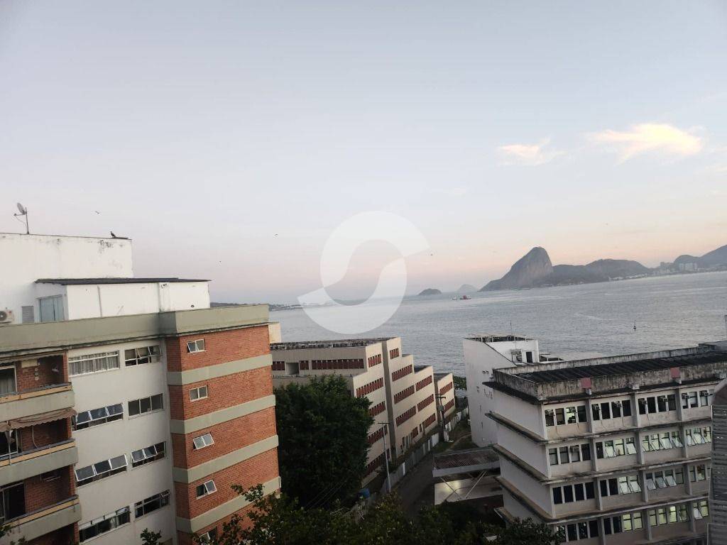 Cobertura à venda com 1 quarto, 32m² - Boa Viagem,Niterói