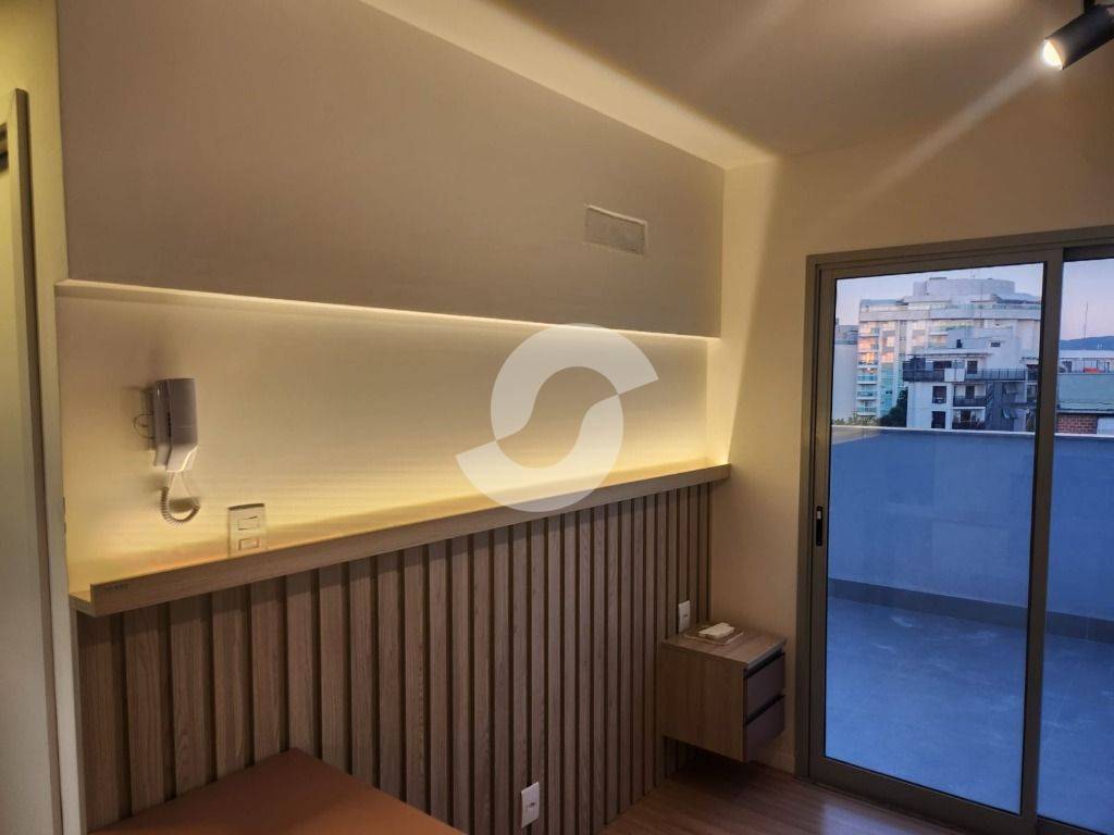 Cobertura à venda com 1 quarto, 32m² - Boa Viagem,Niterói