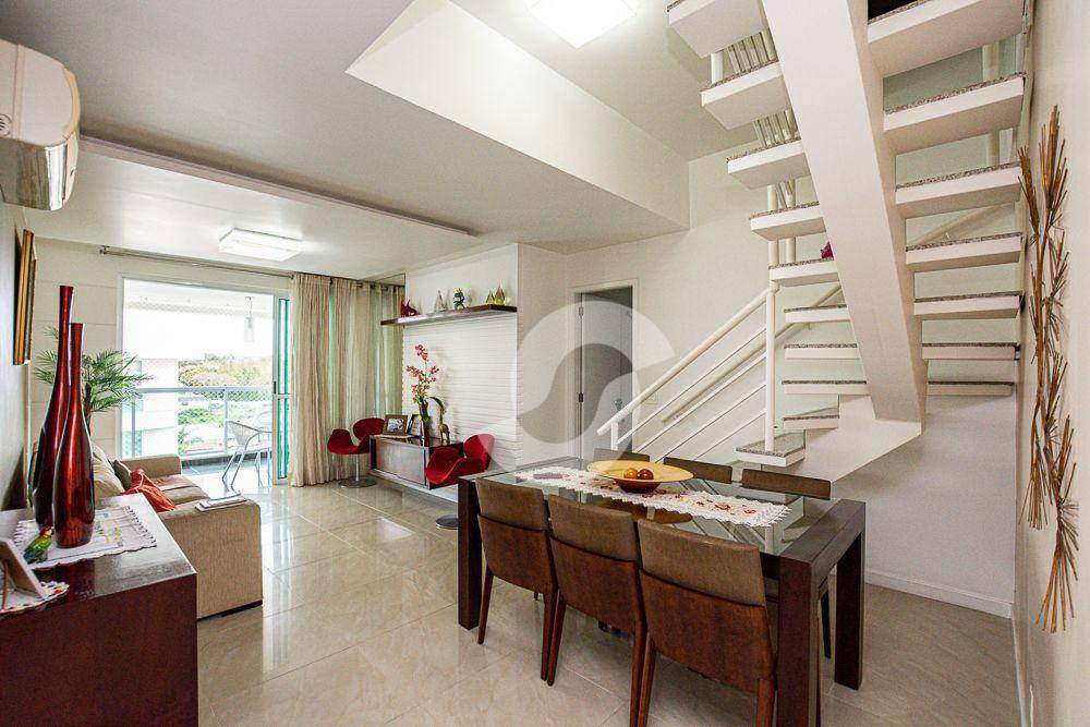 Cobertura à venda com 3 quartos, 267m² - São Francisco,Niterói