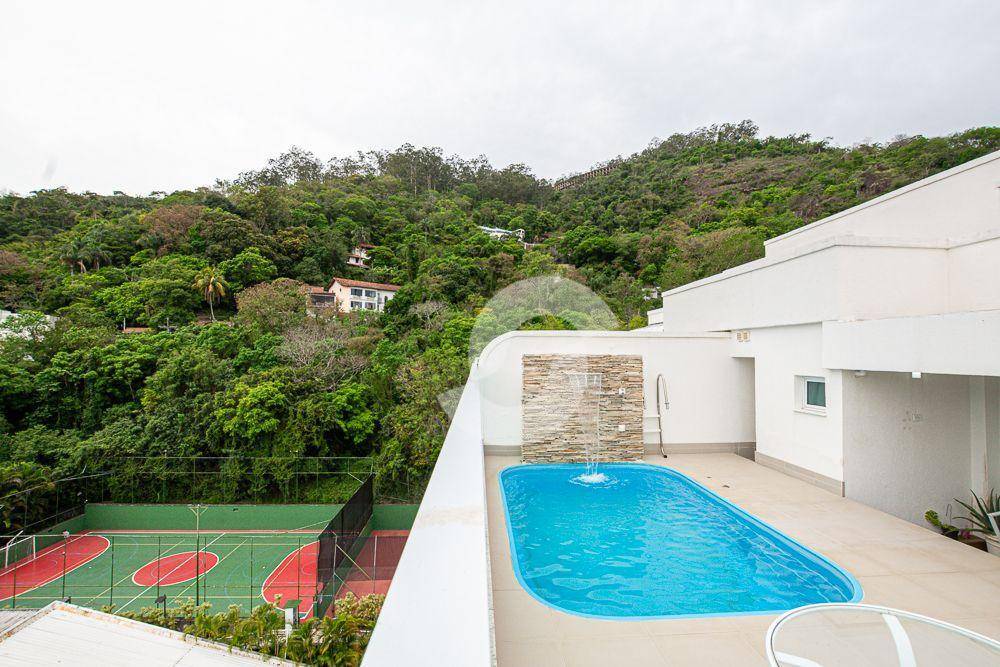 Cobertura à venda com 3 quartos, 267m² - São Francisco,Niterói