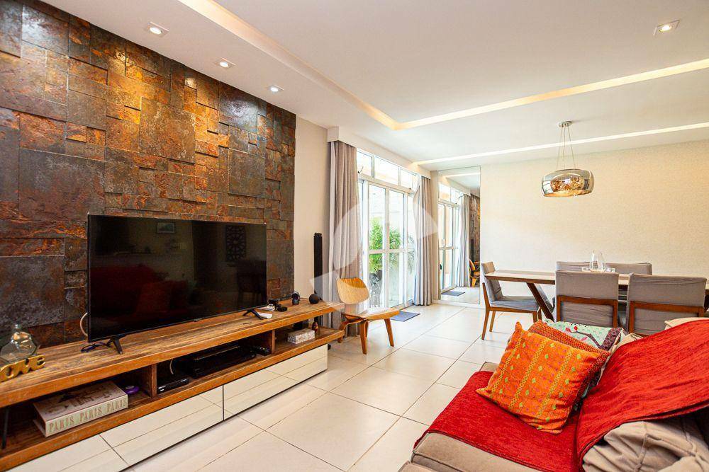 Cobertura à venda com 3 quartos, 150m² - Itacoatiara,Niterói