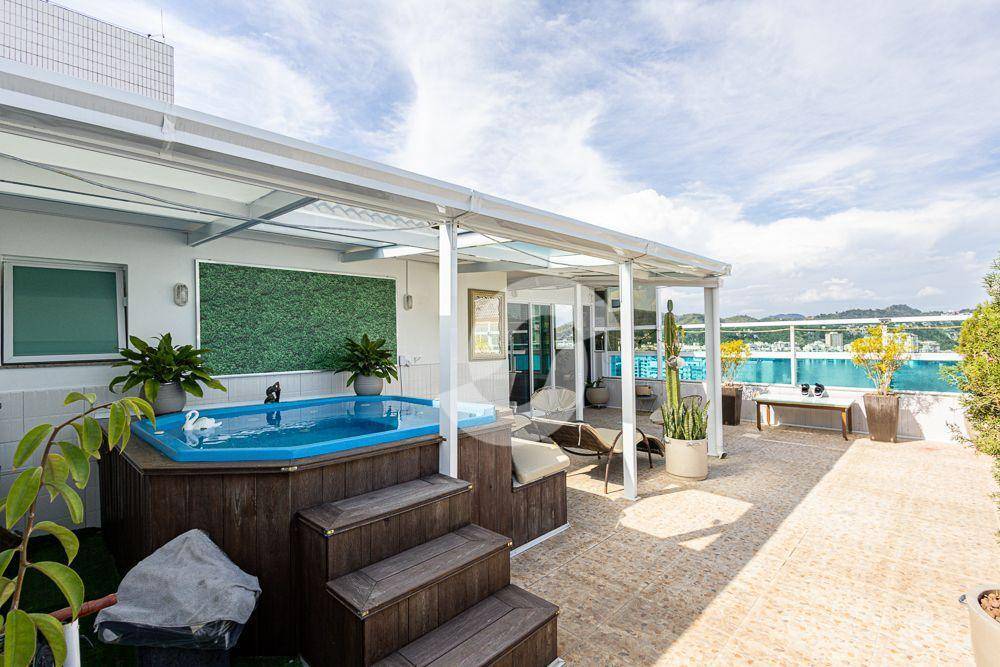 Cobertura à venda com 4 quartos, 226m² - Icaraí,Niterói