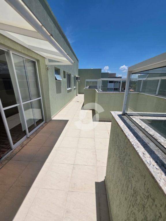 Cobertura à venda com 2 quartos, 97m² - Maria Paula,Niterói