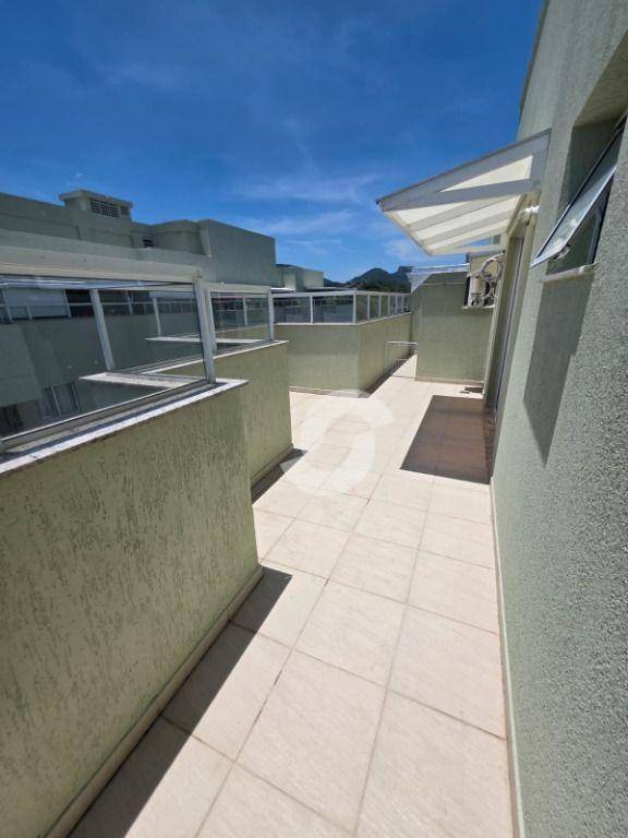 Cobertura à venda com 2 quartos, 97m² - Maria Paula,Niterói