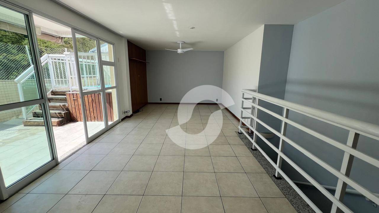 Cobertura à venda com 3 quartos, 171m² - Ingá,Niterói