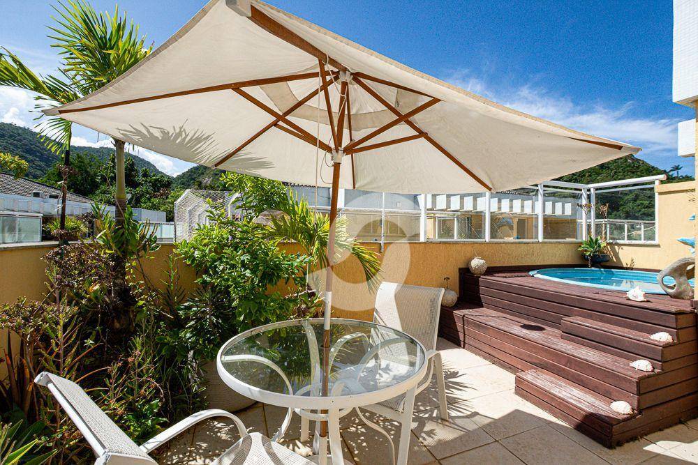 Cobertura à venda com 3 quartos, 179m² - Itacoatiara,Niterói