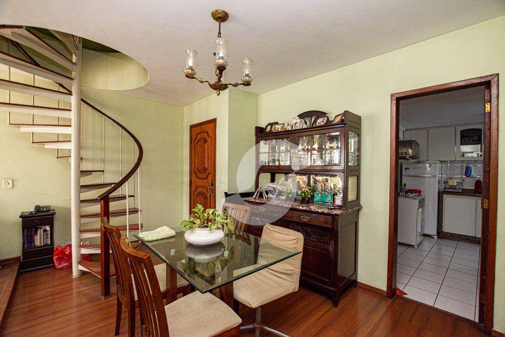 Cobertura à venda com 3 quartos, 170m² - Santa Rosa,Niterói