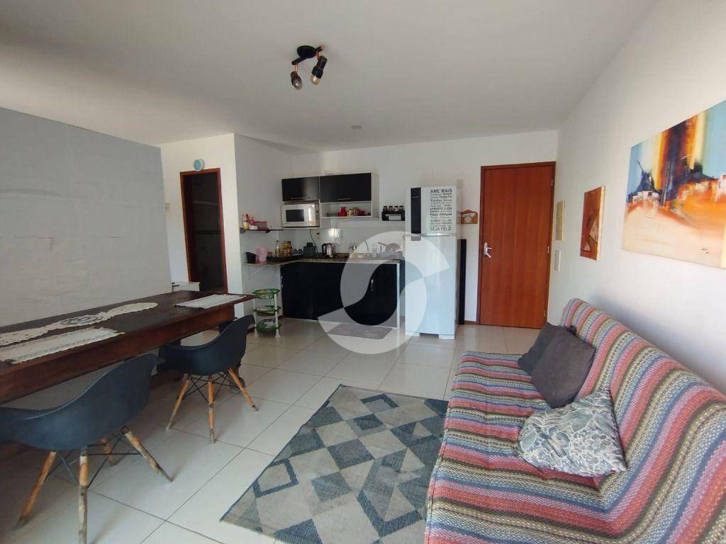 Cobertura à venda com 2 quartos, 62m² - Itaipu,Niterói