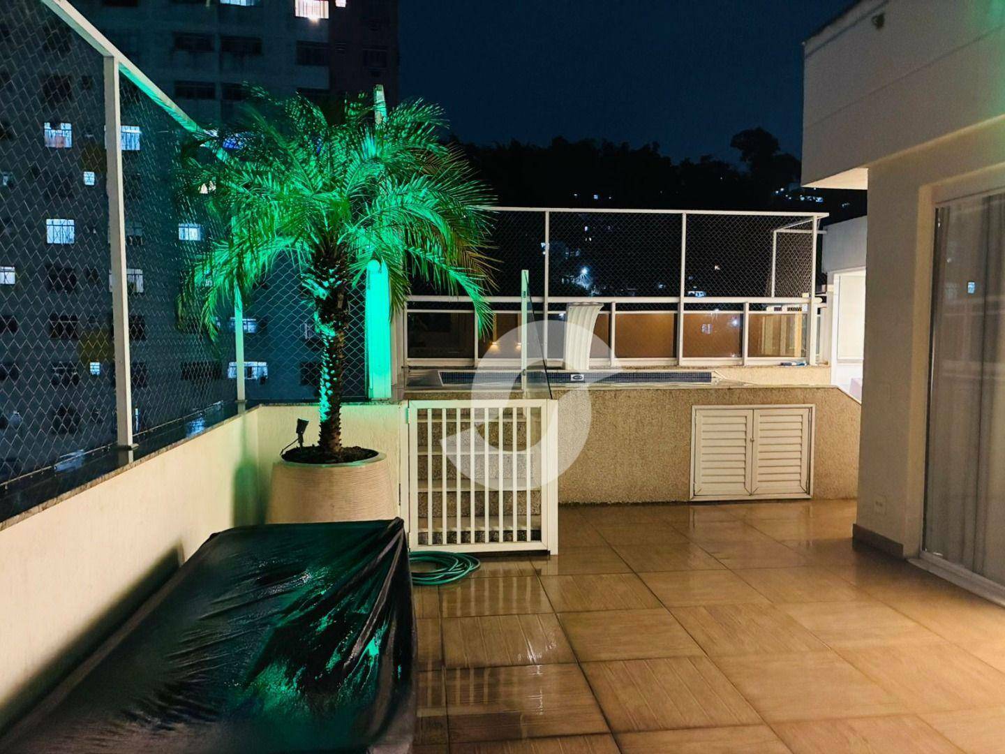 Cobertura à venda com 3 quartos, 240m² - Santa Rosa,Niterói