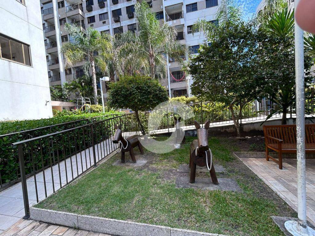 Cobertura à venda com 3 quartos, 140m² - Gragoatá,Niterói