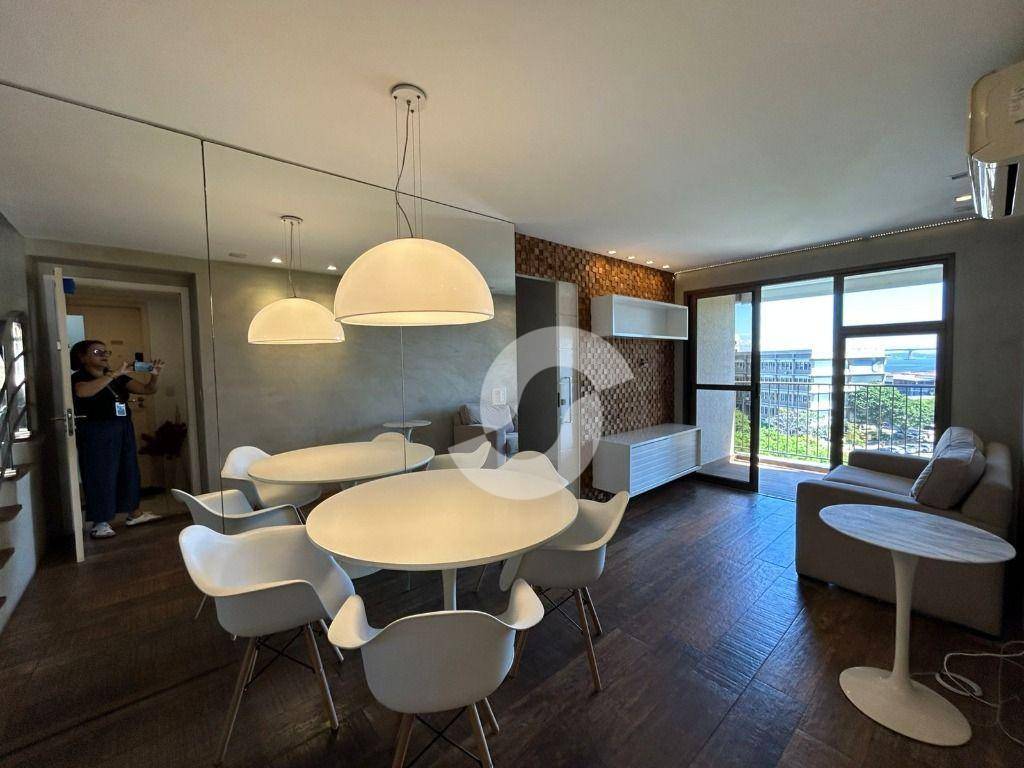 Cobertura à venda com 3 quartos, 140m² - Gragoatá,Niterói