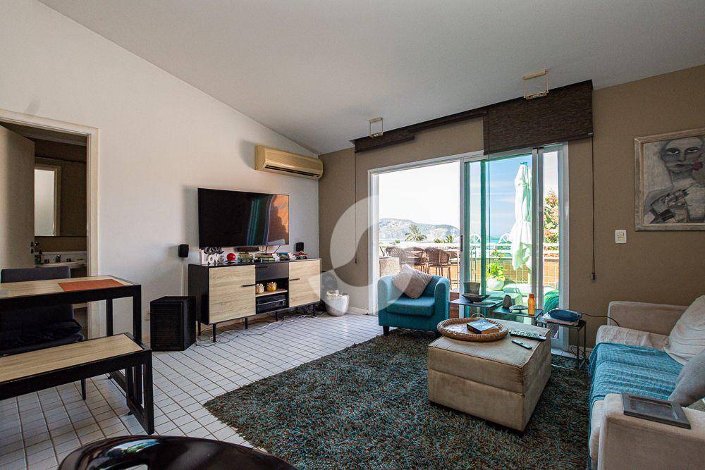 Cobertura à venda com 2 quartos, 21912m² - Camboinhas,Niterói