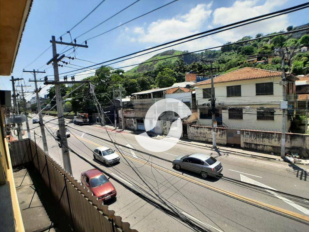 Sobrado à venda com 2 quartos, 132m² - Barreto,Niterói