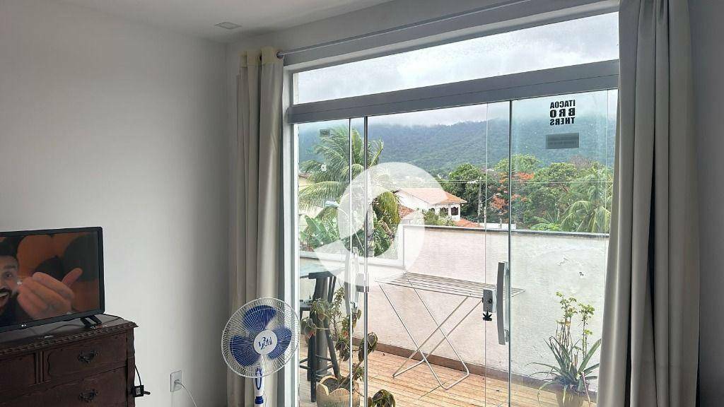 Sobrado à venda com 1 quarto, 56m² - Itaipu,Niterói