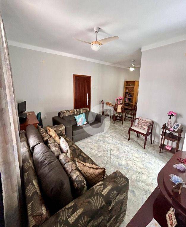 Sobrado à venda com 2 quartos, 41m² - Barreto,Niterói
