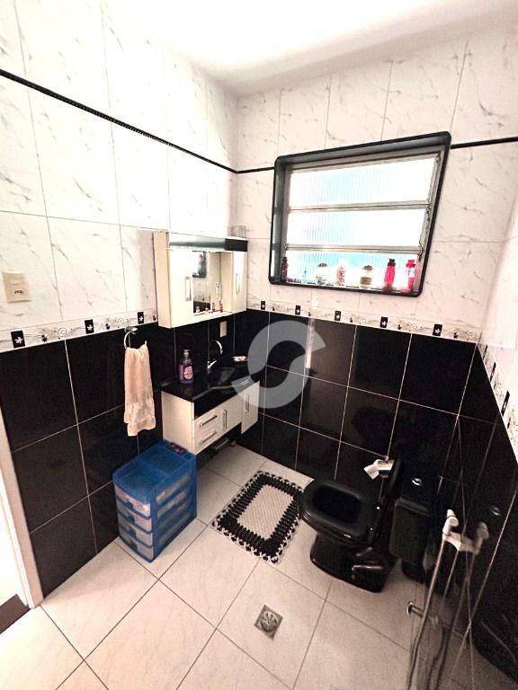  - Sobrado com 2 dormitórios à venda, 40 m² por R$ 215.000,00 - Barreto - Niterói/RJ