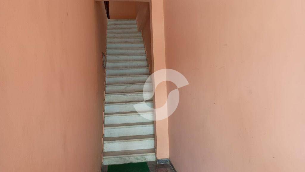 Sobrado à venda com 4 quartos, 160m² - Piratininga,Niterói